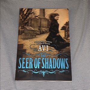 The Seer of Shadows 📖